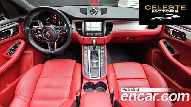 PORSCHE Macan 3.6 Turbo 2016 — photo 24 sur 26