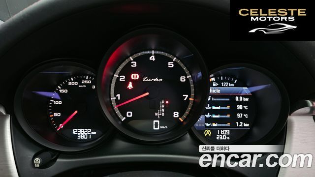 PORSCHE Macan 3.6 Turbo 2016 — photo 8 sur 26