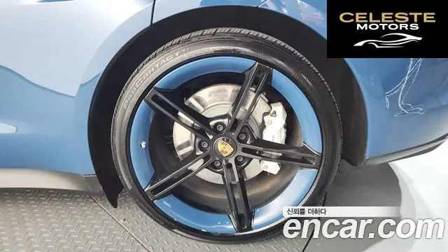 PORSCHE Taycan 2022 — photo 7 sur 36