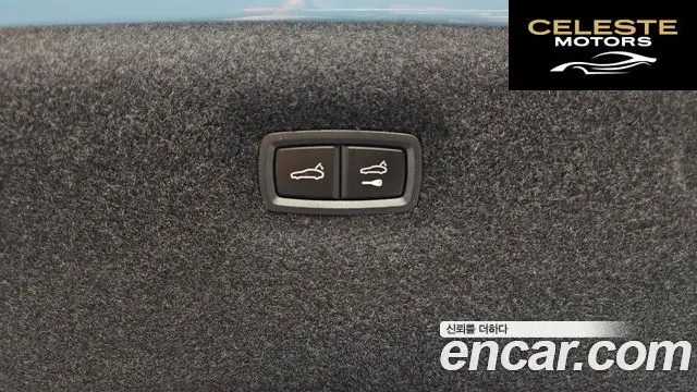 PORSCHE Taycan 4S 2024 — photo 26 sur 35