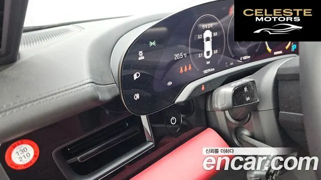 PORSCHE Taycan 4S 2024 — photo 28 sur 35