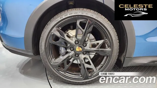 PORSCHE Taycan 4 2022 — photo 5 sur 34