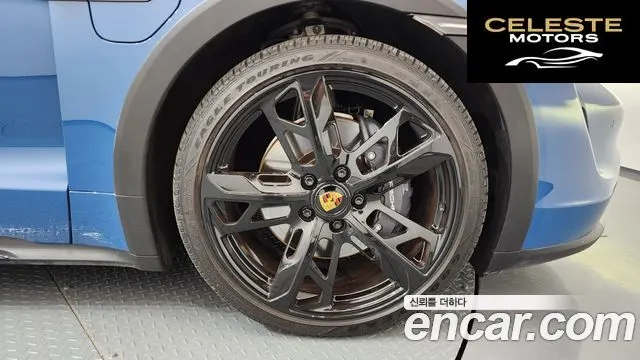 PORSCHE Taycan 4 2022 — photo 7 sur 34