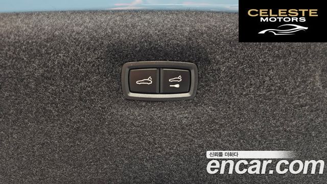 PORSCHE Taycan 4S 2024 — photo 26 sur 35