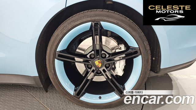 PORSCHE Taycan 4S 2024 — photo 7 sur 35
