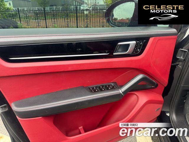 PORSCHE Cayenne (PO536) 3.0 2020 — photo 16 sur 26