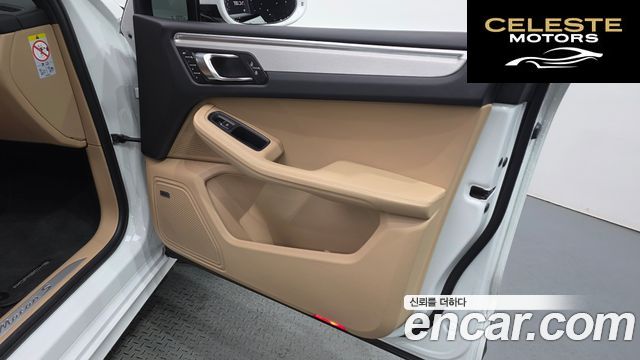 PORSCHE Macan 2.9 S 2023 — photo 14 sur 32