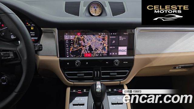 PORSCHE Macan 2.9 S 2023 — photo 20 sur 32