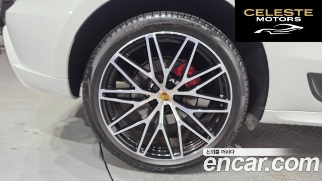 PORSCHE Macan 2.9 S 2023 — photo 5 sur 32