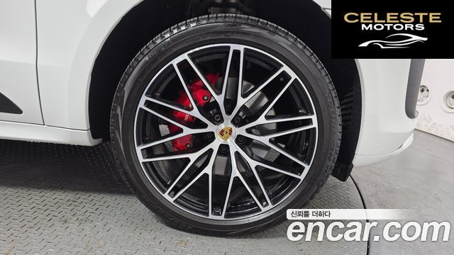 PORSCHE Macan 2.9 S 2023 — photo 7 sur 32