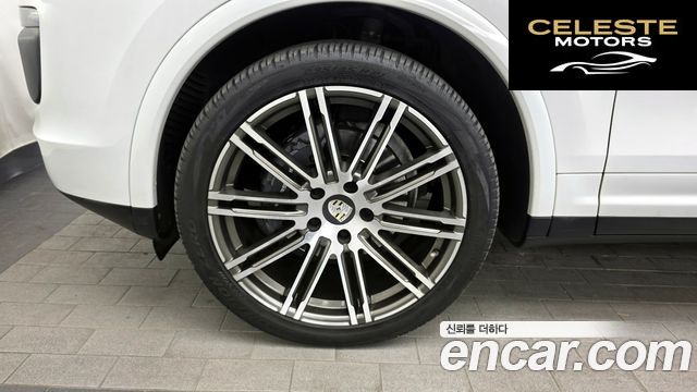 PORSCHE Cayenne 3.0 Edition 2017 — photo 5 sur 20