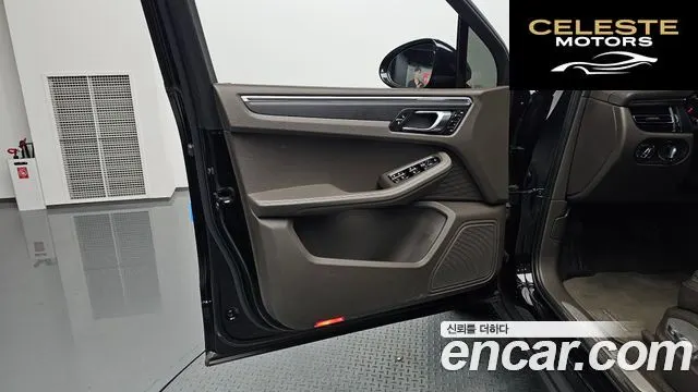 PORSCHE Macan 2.0 2019 — photo 13 sur 32