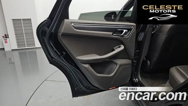 PORSCHE Macan 2.0 2019 — photo 14 sur 32