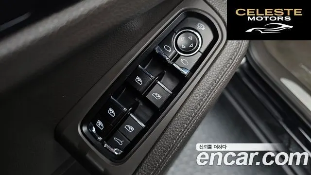 PORSCHE Macan 2.0 2019 — photo 28 sur 32