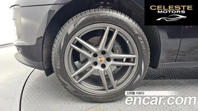 PORSCHE Macan 2.0 2019 — photo 4 sur 32