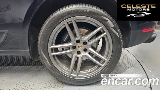 PORSCHE Macan 2.0 2019 — photo 6 sur 32