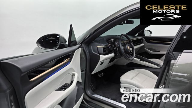 PORSCHE Macan EV 4S 2025 — photo 13 sur 40
