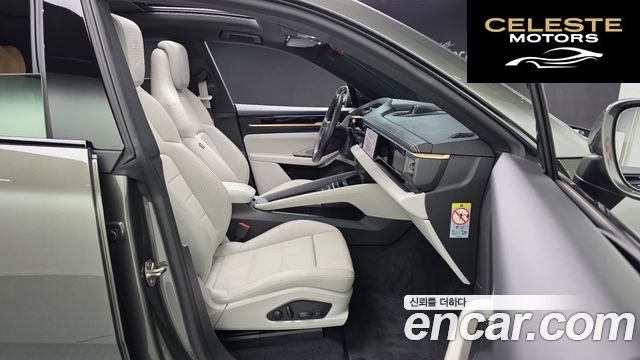 PORSCHE Macan EV 4S 2025 — photo 16 sur 40