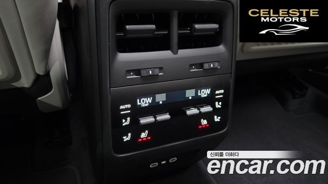 PORSCHE Macan EV 4S 2025 — photo 22 sur 40