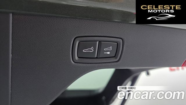 PORSCHE Macan EV 4S 2025 — photo 23 sur 40