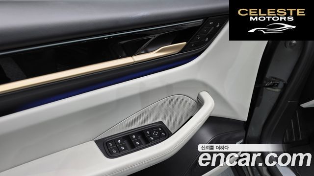 PORSCHE Macan EV 4S 2025 — photo 29 sur 40