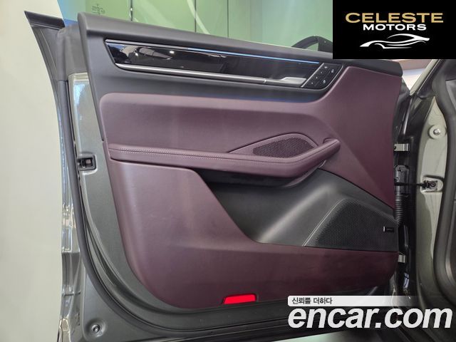 PORSCHE Macan EV 4S 2025 — photo 10 sur 18