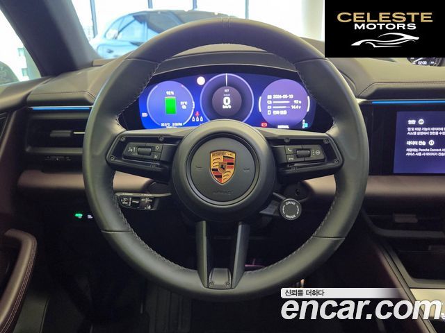 PORSCHE Macan EV 4S 2025 — photo 11 sur 18