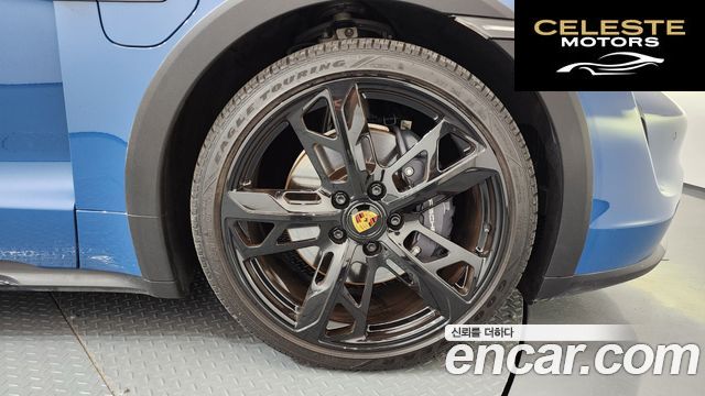 PORSCHE Taycan 4 2022 — photo 7 sur 34