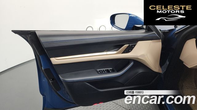 PORSCHE Taycan 2022 — photo 14 sur 36