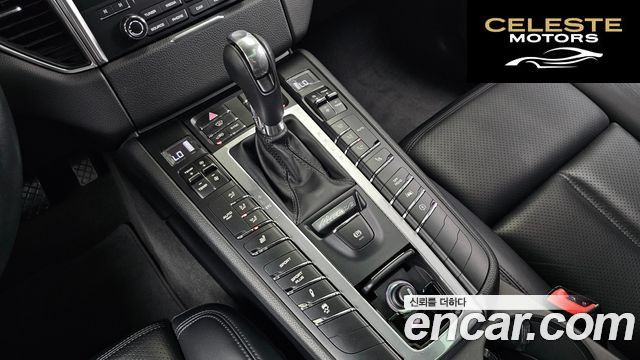 PORSCHE Macan 2.0 2018 — photo 12 sur 38