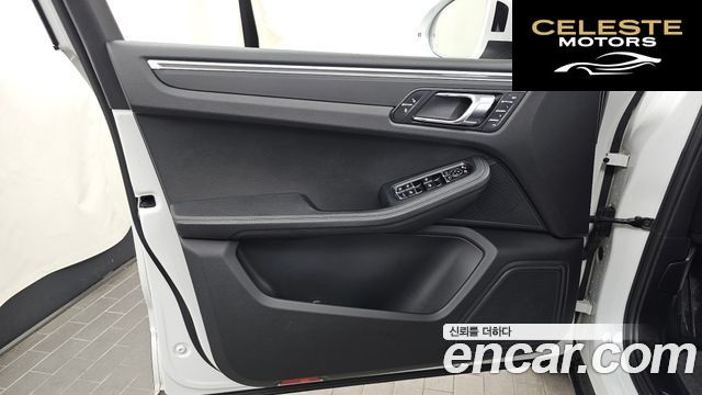 PORSCHE Macan 2.0 2018 — photo 14 sur 38