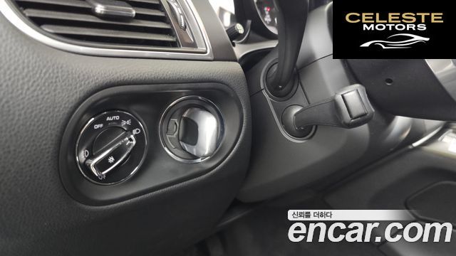 PORSCHE Macan 2.0 2018 — photo 22 sur 38
