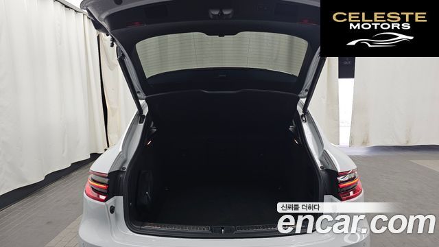 PORSCHE Macan 2.0 2018 — photo 26 sur 38