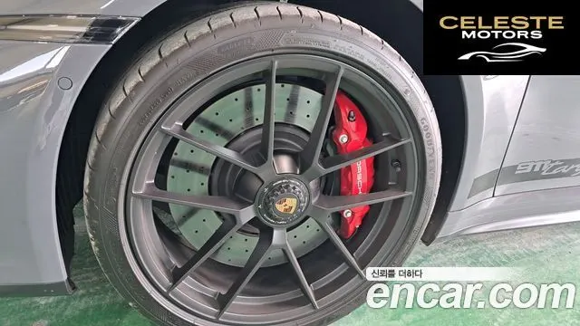 PORSCHE 911 (992) Targa 4 GTS 2026 — photo 18 sur 26