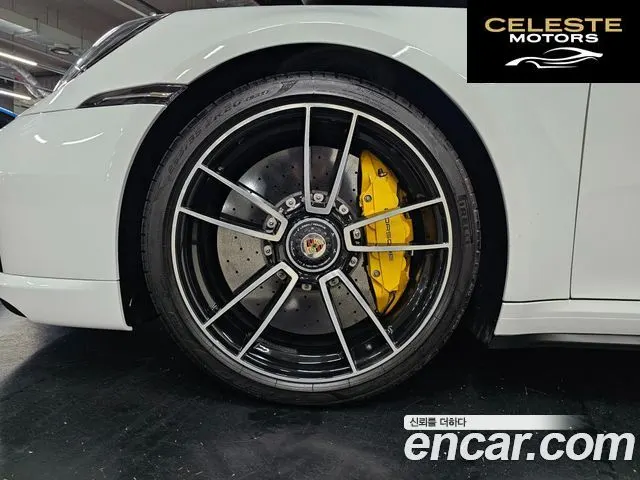 PORSCHE 911 (992) Turbo S Cabriolet 2021 — photo 9 sur 26