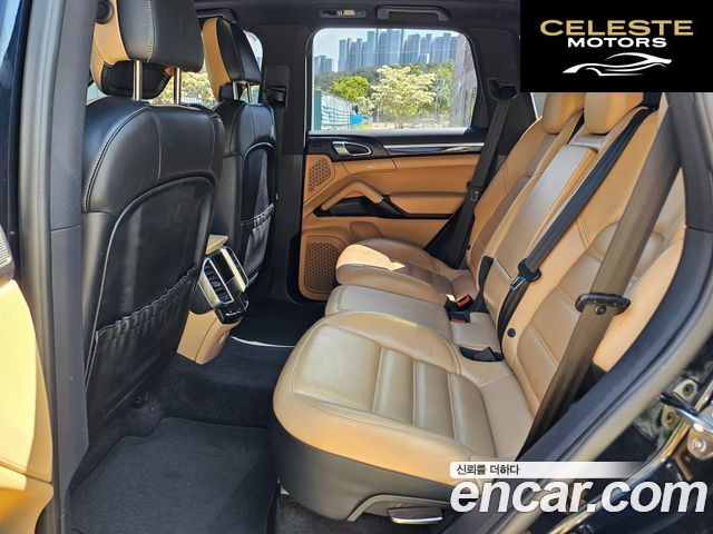 PORSCHE Cayenne 3.0 2016 — photo 10 sur 24
