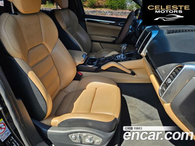 PORSCHE Cayenne 3.0 2016 — photo 13 sur 24