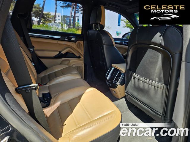 PORSCHE Cayenne 3.0 2016 — photo 14 sur 24