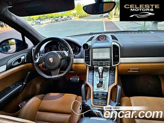 PORSCHE Cayenne 4.8 Turbo 2011 — photo 10 sur 24