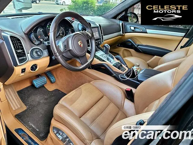 PORSCHE Cayenne 4.8 Turbo 2011 — photo 12 sur 24