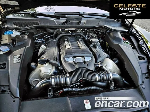 PORSCHE Cayenne 4.8 Turbo 2011 — photo 17 sur 24