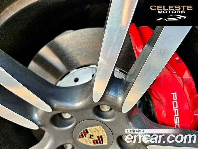PORSCHE Cayenne 4.8 Turbo 2011 — photo 18 sur 24