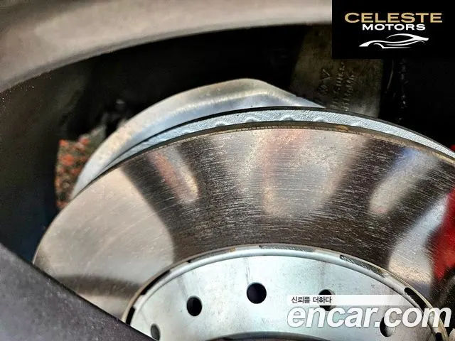 PORSCHE Cayenne 4.8 Turbo 2011 — photo 22 sur 24
