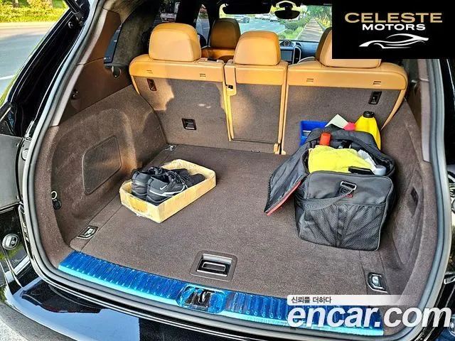 PORSCHE Cayenne 4.8 Turbo 2011 — photo 9 sur 24