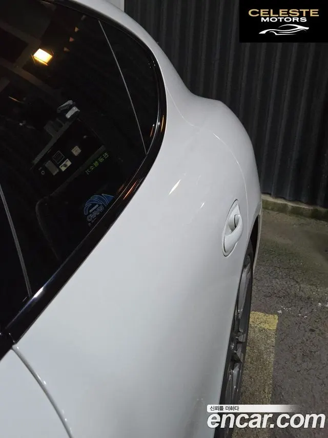 PORSCHE Panamera 3.0 2016 — photo 14 sur 26