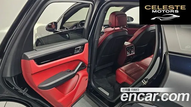 PORSCHE Cayenne (PO536) 3.0 2021 — photo 27 sur 37