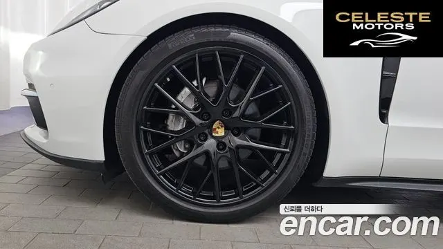 PORSCHE Panamera (971) 3.0 AWD 2018 — photo 5 sur 26