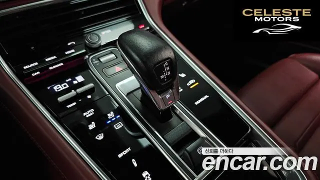 PORSCHE Panamera (971) 3.0 AWD 2018 — photo 9 sur 26