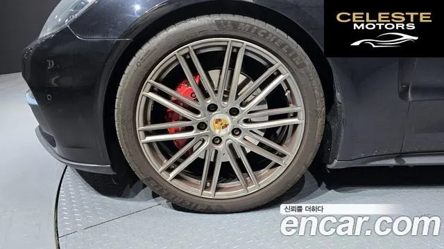 PORSCHE Panamera (971) 2.9 4S 2018 — photo 5 sur 38