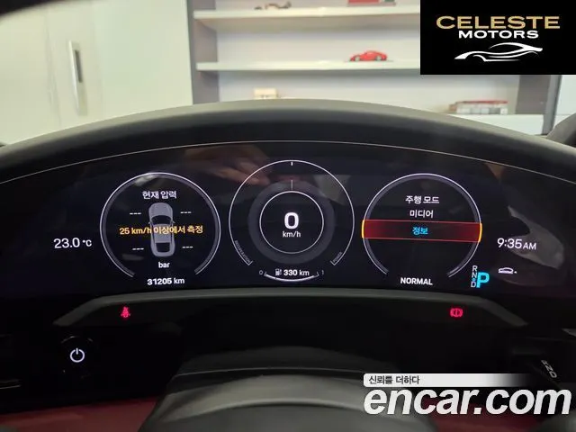 PORSCHE Taycan 4S 2021 — photo 8 sur 18